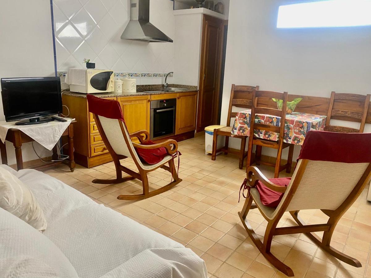 Puerto De Pollensa Villas And Apartments, With Private Mountain Ideal For Runners, Trailers,Near Puerto Pollensa Beach Approximately 5 Minutes Walking, Unique Experience In A Ullal Old Typical Mallorca House With Private Mountain And Near To The Beac Kültér fotó