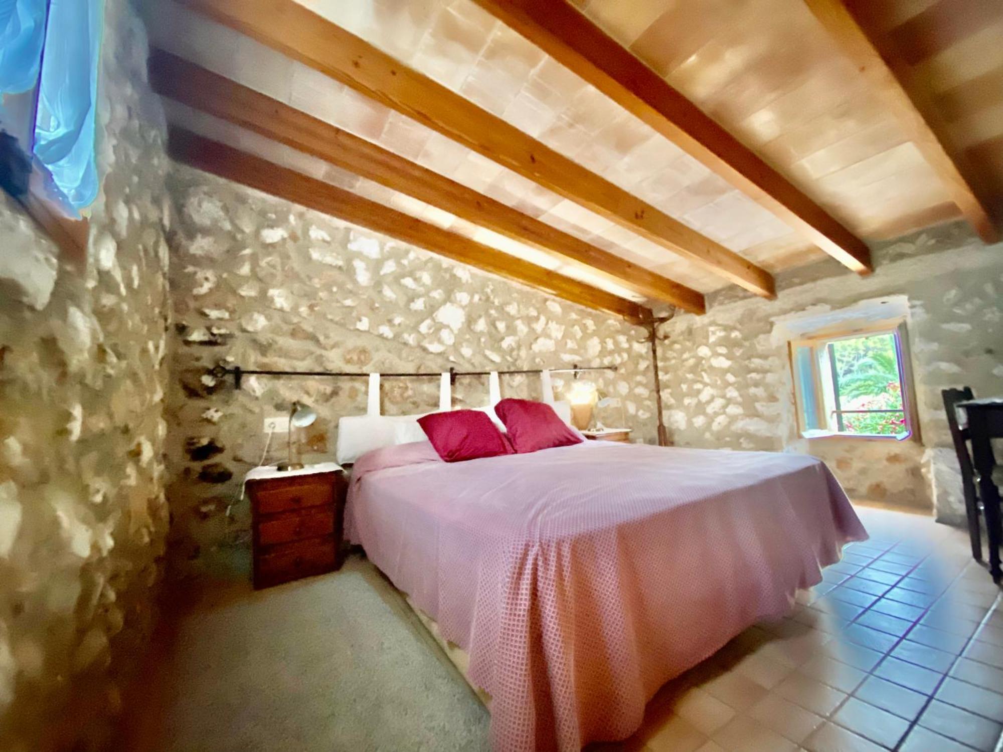 Puerto De Pollensa Villas And Apartments, With Private Mountain Ideal For Runners, Trailers,Near Puerto Pollensa Beach Approximately 5 Minutes Walking, Unique Experience In A Ullal Old Typical Mallorca House With Private Mountain And Near To The Beac Kültér fotó